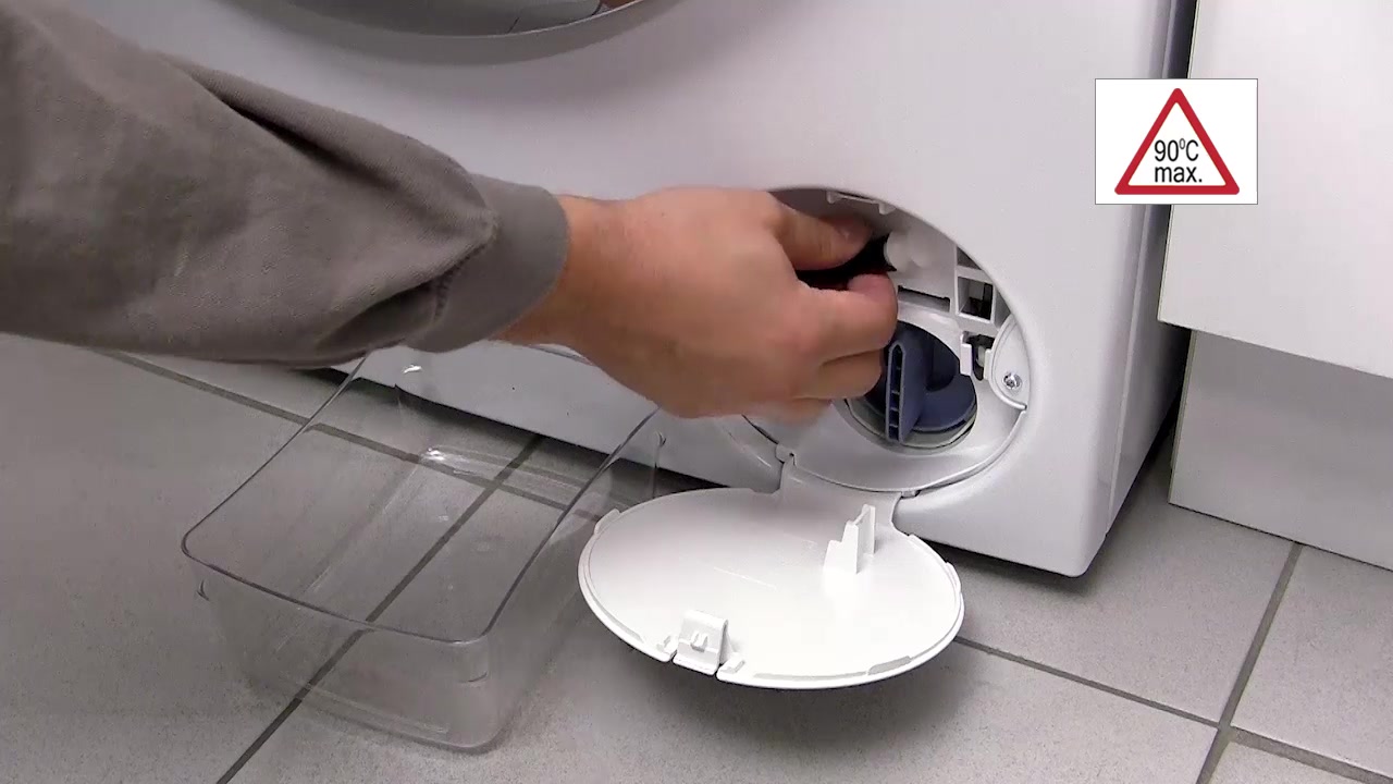 sagsøger falme Europa Sådan rengøres filteret i en vaskemaskine | Siemens Home Appliances